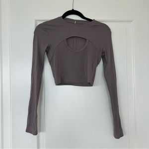 Lululemon Cropped Longsleeve Key Hole Top